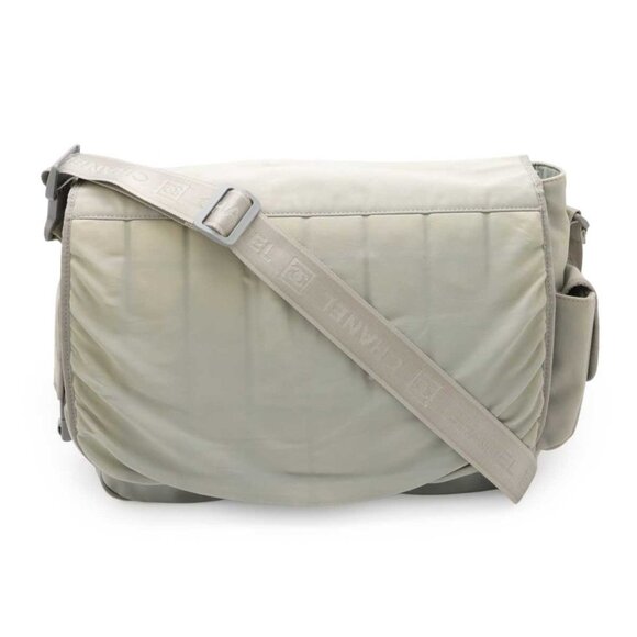 CHANEL Gray Logo Shoulder Bag - Picture 1 of 10